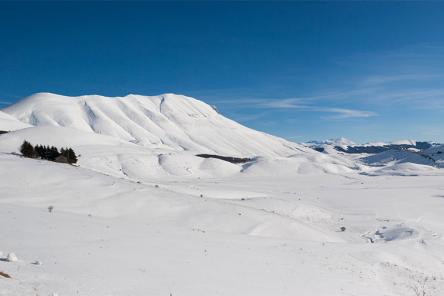 Ciaspolata nel magico mondo di Castelluccio